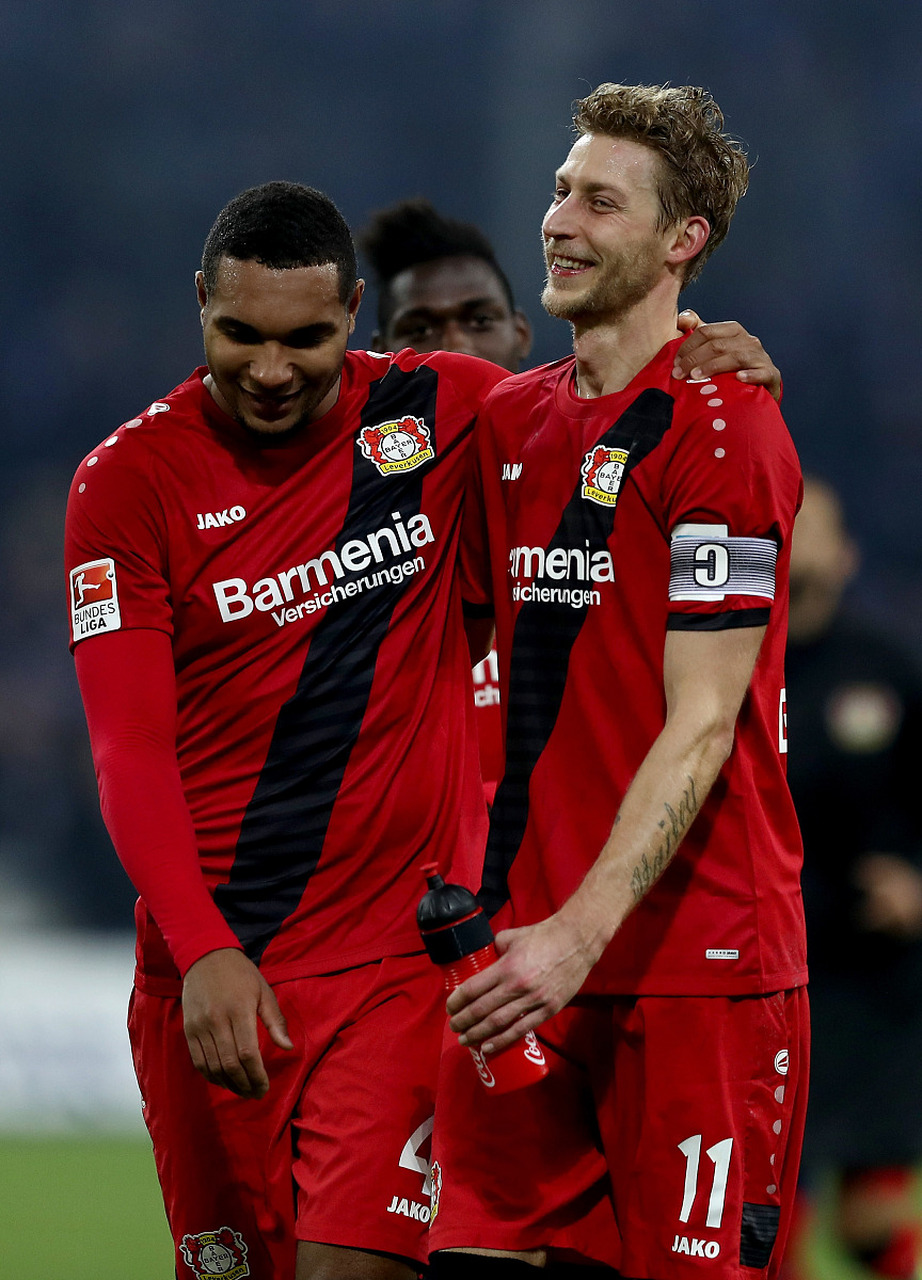 勒沃库森门将连续扑出点球，助球队获胜