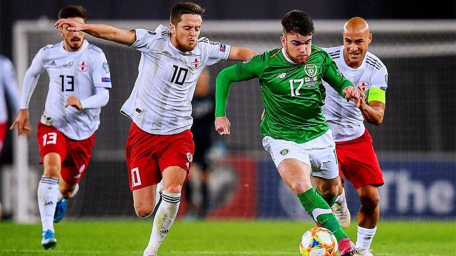 包含欧国联赛场上种种变数，让球迷满怀期待的词条