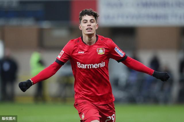 包含阿贾克斯传奇夺冠，新星崭露头角！的词条