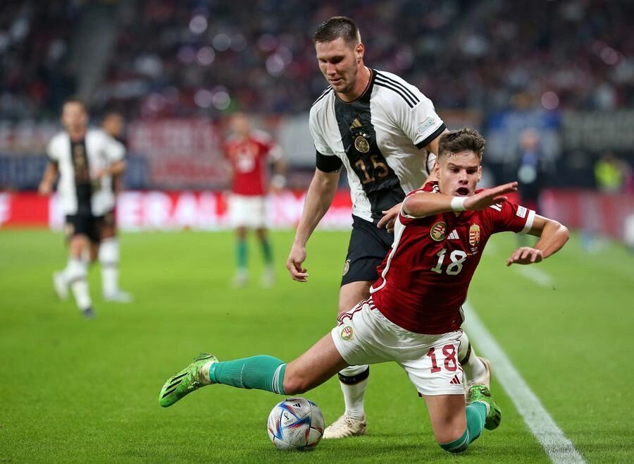 意大利横扫匈牙利,跻身欧国联半决赛 意大利横扫匈牙利,跻身欧国联半决赛