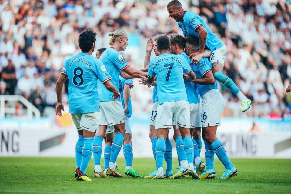 关于曼城主场告捷，继续逼近榜首的位置的信息