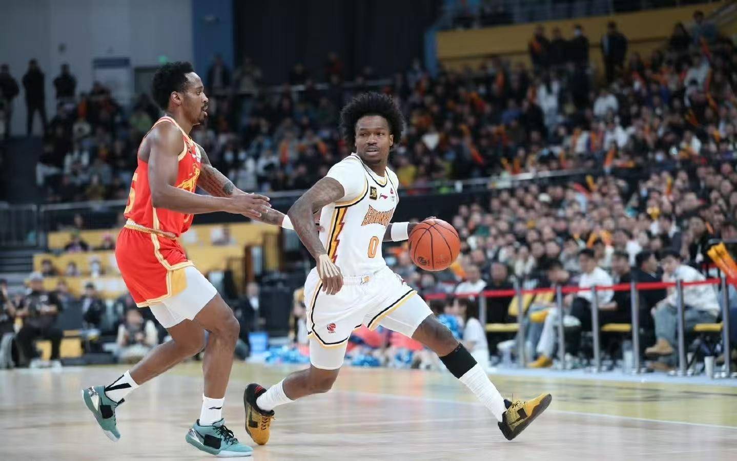 强强对话!内战淘汰赛悬念重重 强强对话!内战淘汰赛悬念重重