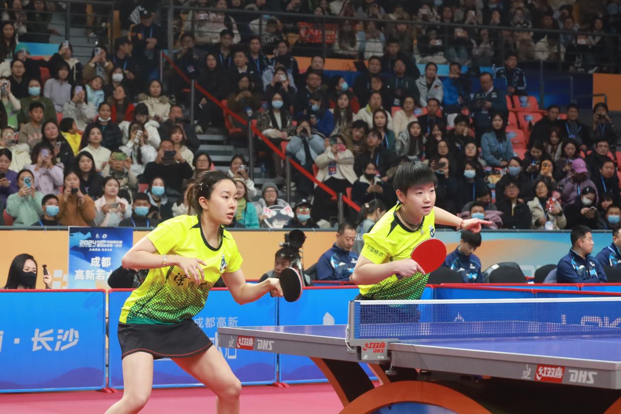 尼姆球员合作默契,成功击败对手 尼姆球员合作默契,成功击败对手