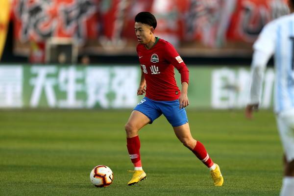 富力主场击败建业，实现主场两连胜