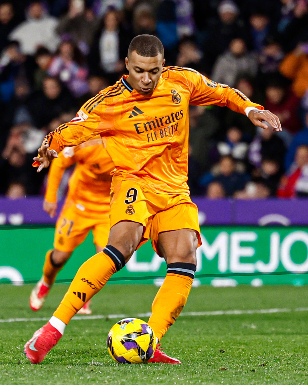 巴拉多利德夺冠希望犹在,争夺榜首位置 巴拉多利德夺冠希望犹在,争夺榜首位置