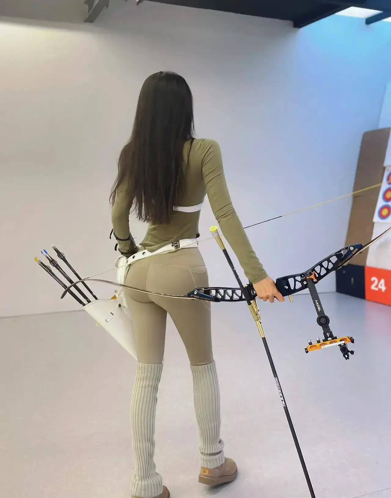 射箭选手箭术出神入化,轻松夺魁的简单介绍 射箭选手箭术出神入化,轻松夺魁的简单介绍