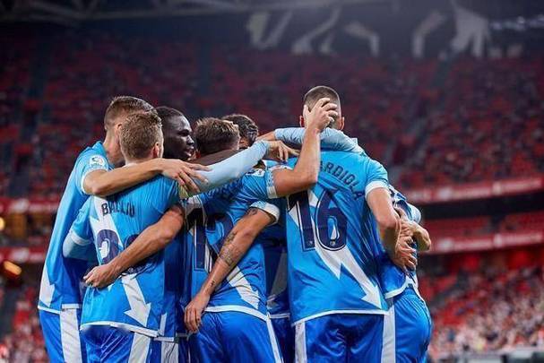 切尔西与对手争夺胜利，双方苦战平分秋色