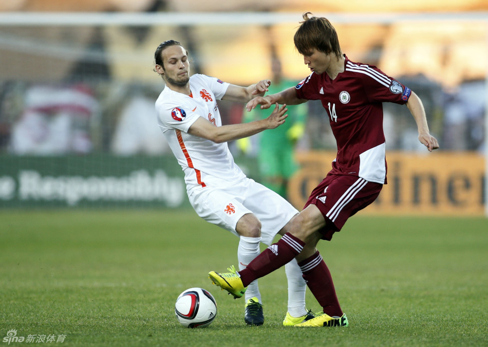 荷兰主场击败拉脱维亚,全队备战意甲胜出 荷兰主场击败拉脱维亚,全队备战意甲胜出