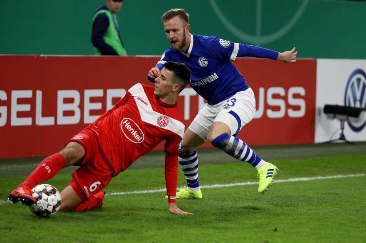 沃尔夫斯堡主场告负,遭遇联赛连败 沃尔夫斯堡主场告负,遭遇联赛连败