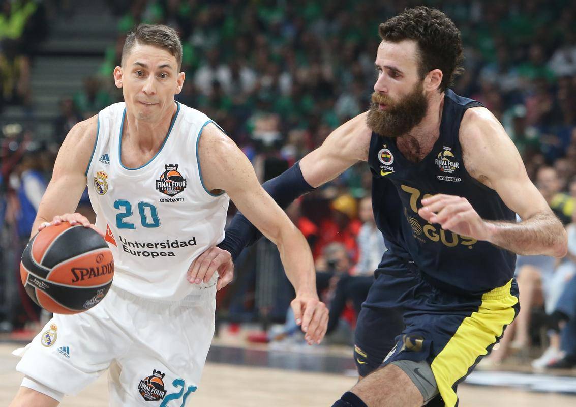 格拉纳达主场战平瓦拉度利德,难分高下 格拉纳达主场战平瓦拉度利德,难分高下