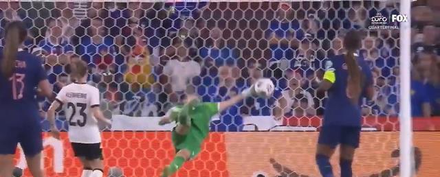 欧洲足球联赛半决赛上演绝地反击