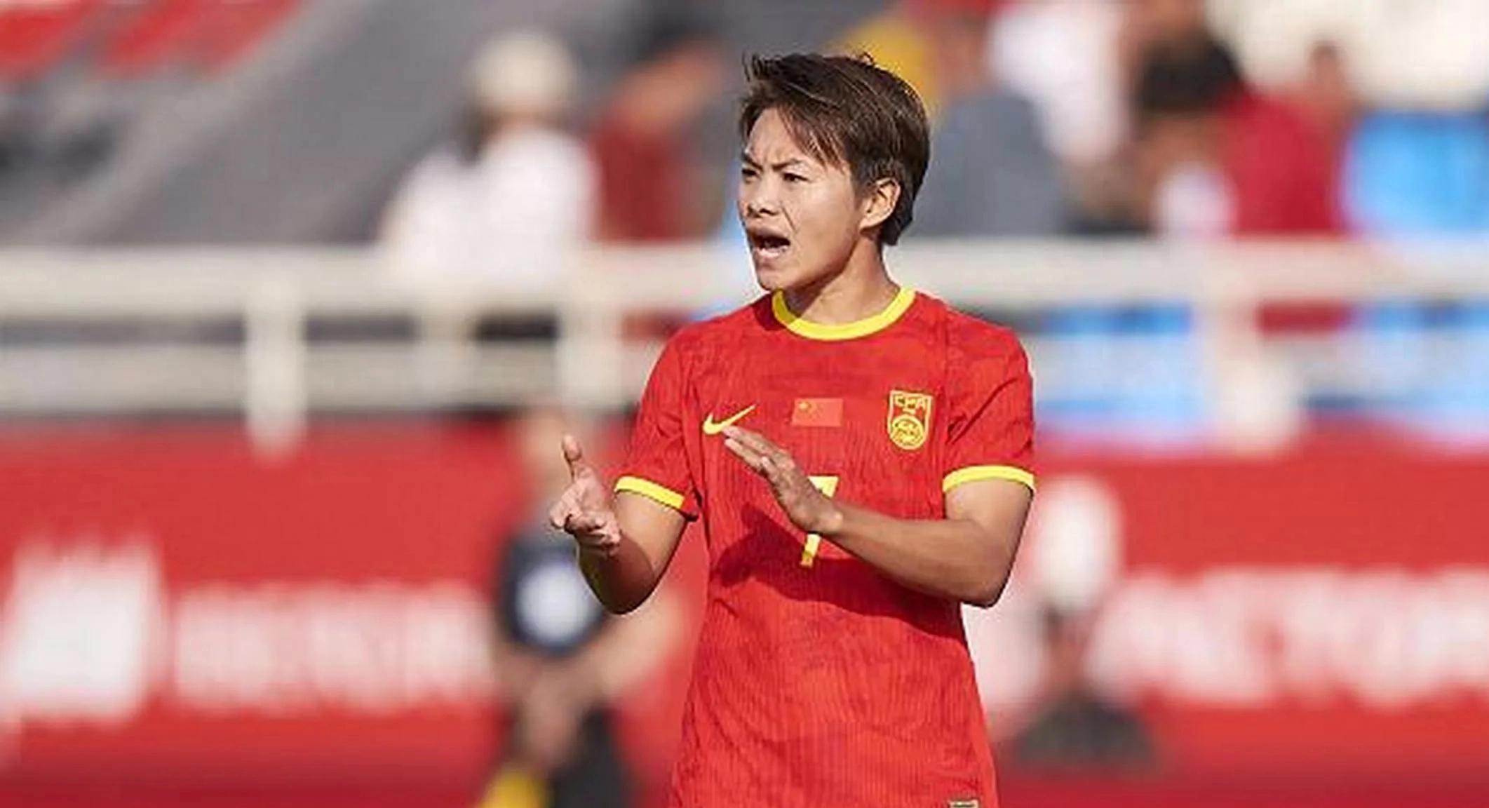 包含中国女足比赛中新生代球员展现出了惊人的个人技术，备受瞩目的词条