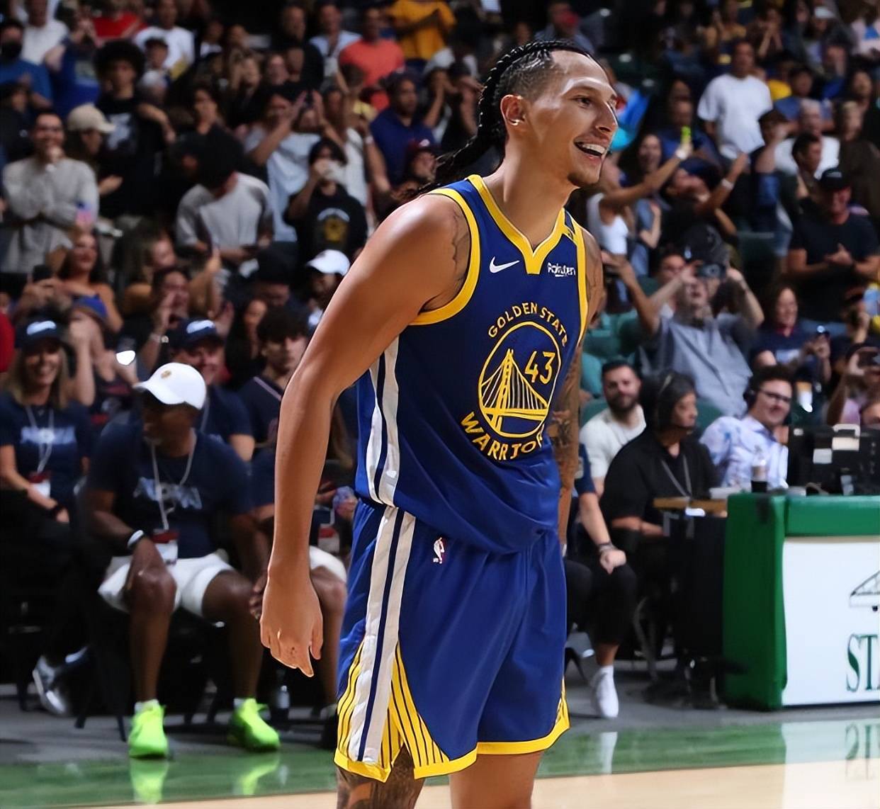 鹈鹕遭勇士逆转,戴维斯实力令人惊叹 鹈鹕遭勇士逆转,戴维斯实力令人惊叹