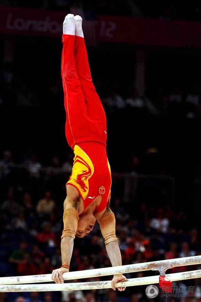 俄罗斯运动员创造历史,成为双杠项目冠军 俄罗斯运动员创造历史,成为双杠项目冠军