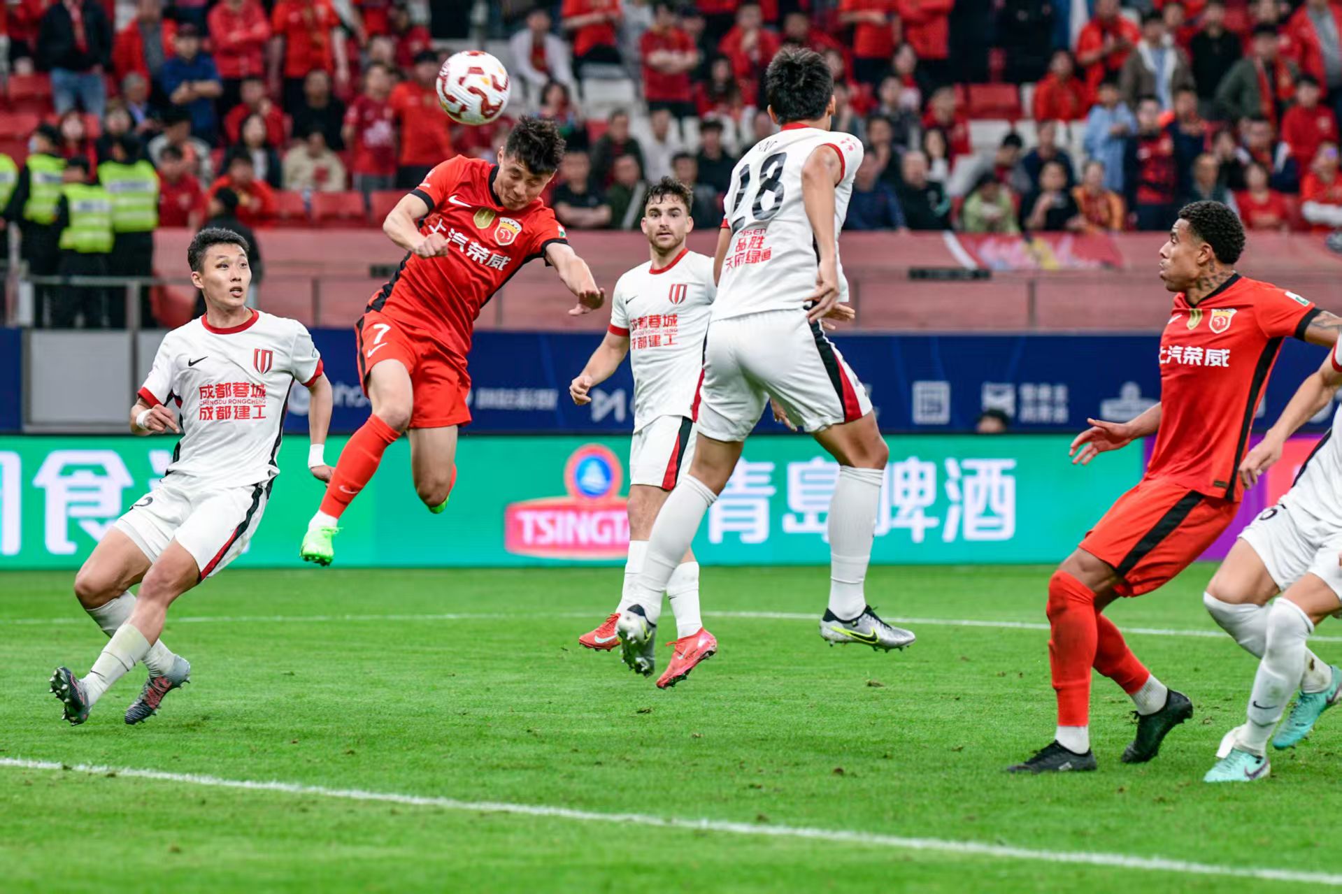 伤愈复出表现亮眼,球员得到回归赞誉 伤愈复出表现亮眼,球员得到回归赞誉