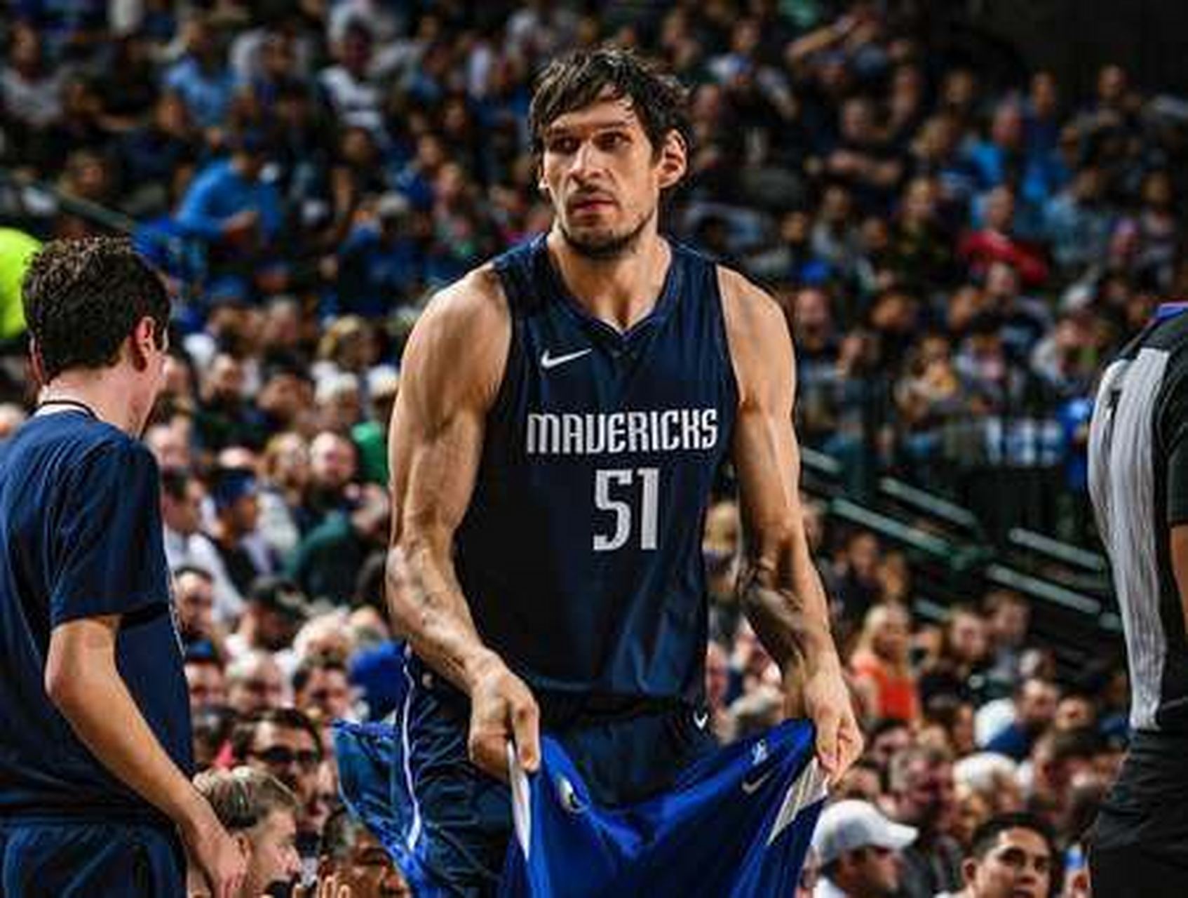 包含掘金力克爵士,波尔津吉斯打破历史纪录的词条 包含掘金力克爵士,波尔津吉斯打破历史纪录的词条