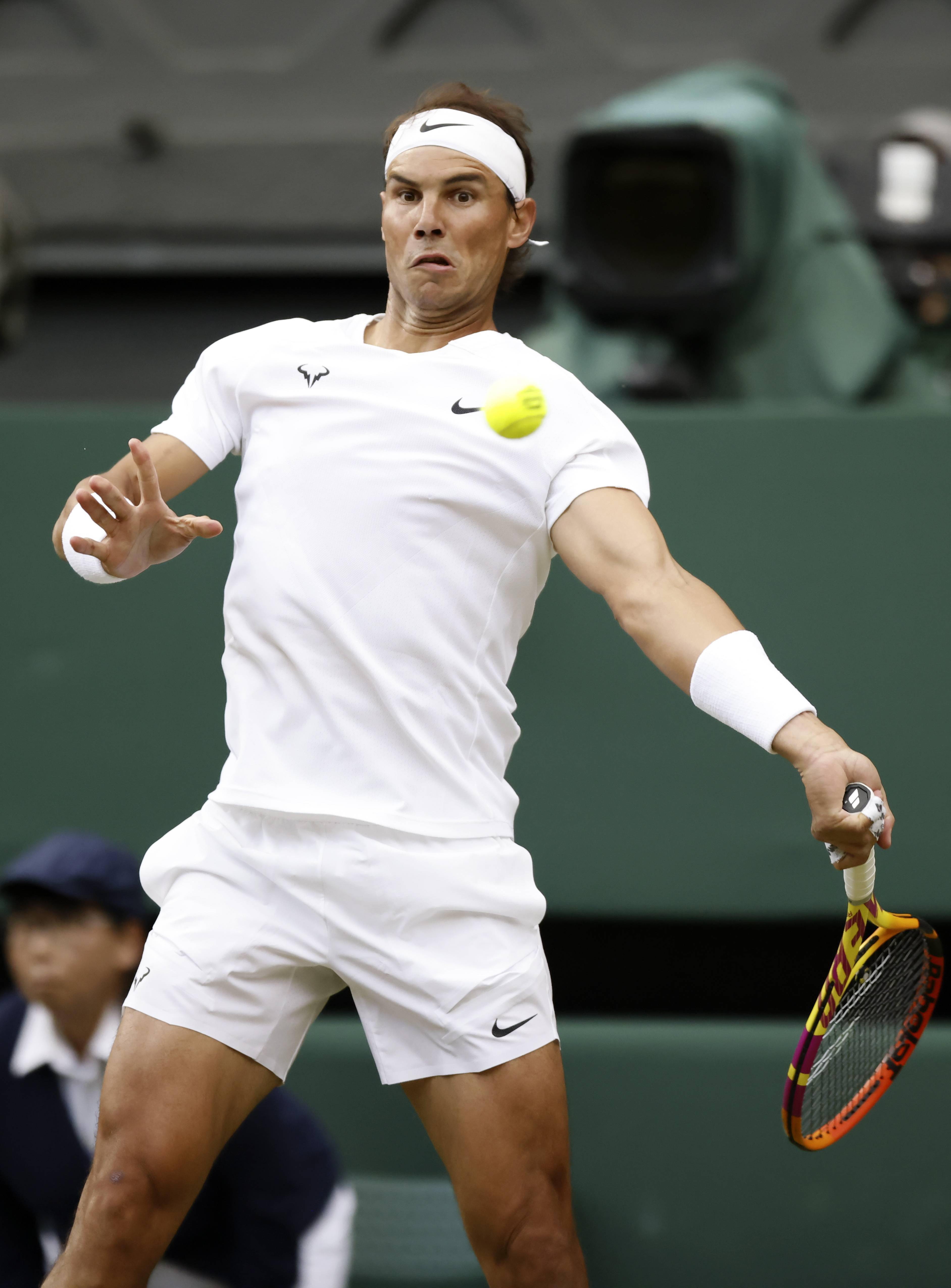 温网横扫拉沃尔杯，纳达尔关键制胜的简单介绍