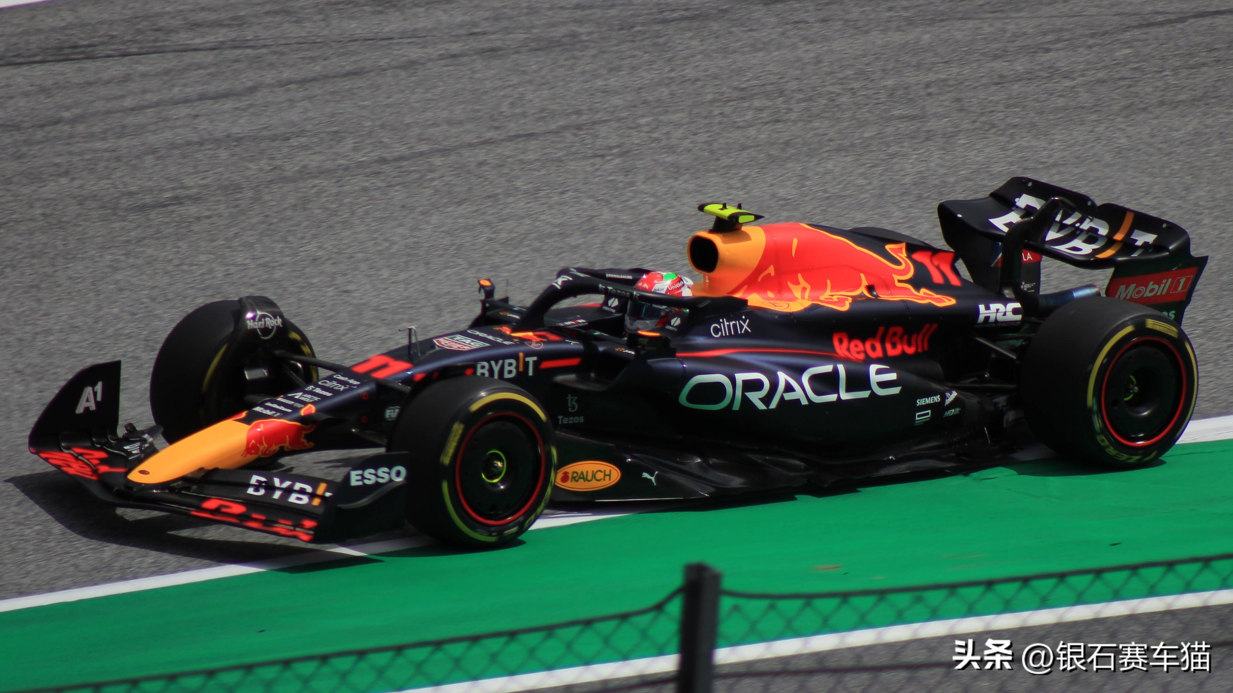 迈凯伦轻取梅赛德斯，佩雷兹关键制胜